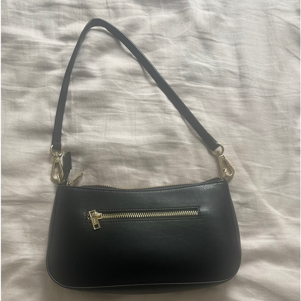 Black baguette purse
